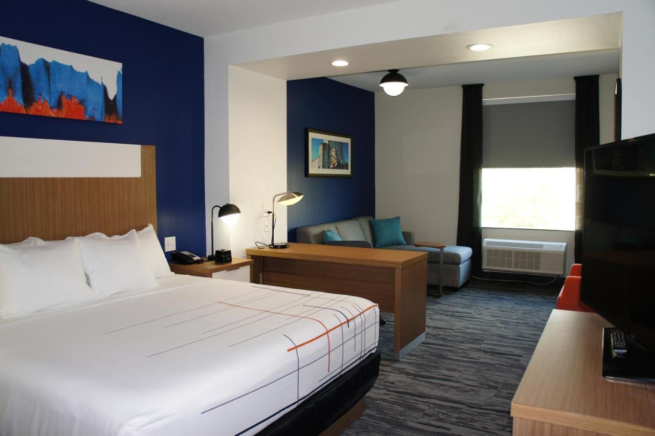 La Quinta Inn & Suites Katy-Mills By Wyndham Katy Zewnętrze zdjęcie