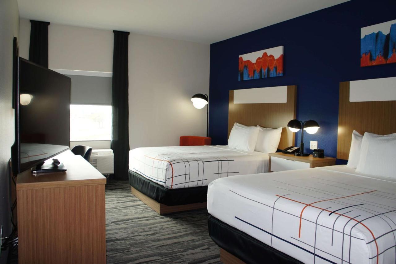 La Quinta Inn & Suites Katy-Mills By Wyndham Katy Zewnętrze zdjęcie